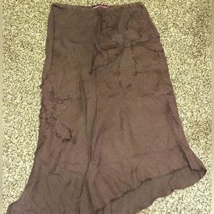 Asymmetrical long skirt